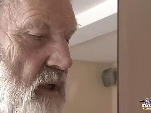Duas miúdas giras fi ...