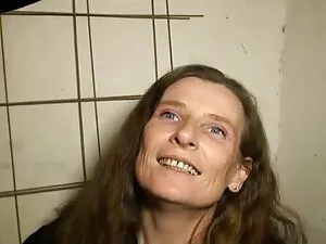 A mãe gorducha engol ...